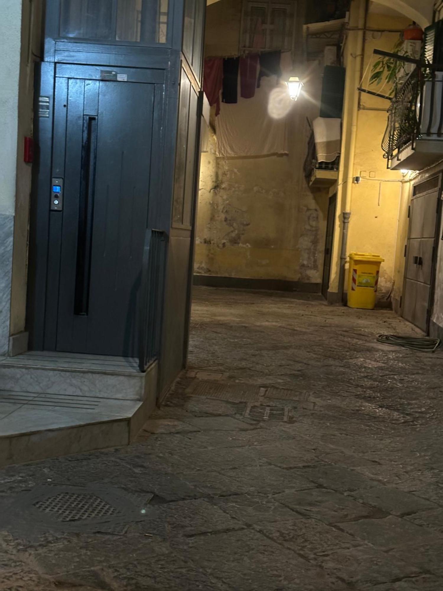 Santa Caterina Apartment Napoli Eksteriør bilde